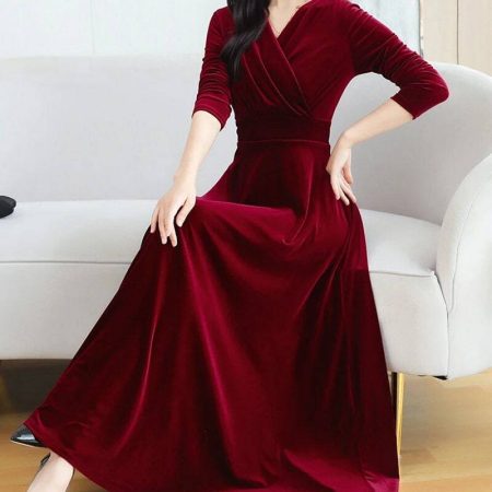 Velvet Bridesmaid Dress: Elegant Long Sleeve Gown for Women