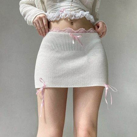 Y2K White Knit Mini Skirt: Bow Trim, Low Waist, Back Slit Bandage